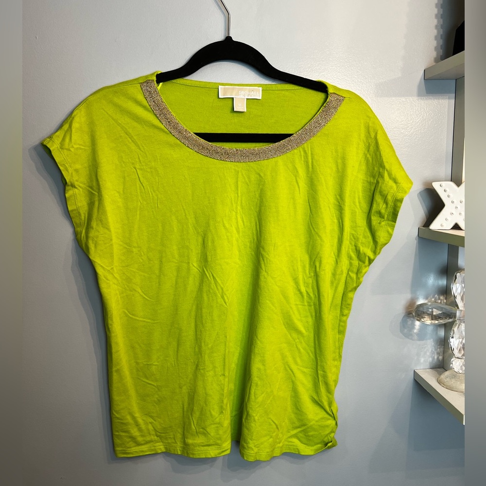🍏Michael by Michael Kors Bright Green beaded neckline tee Size Medium